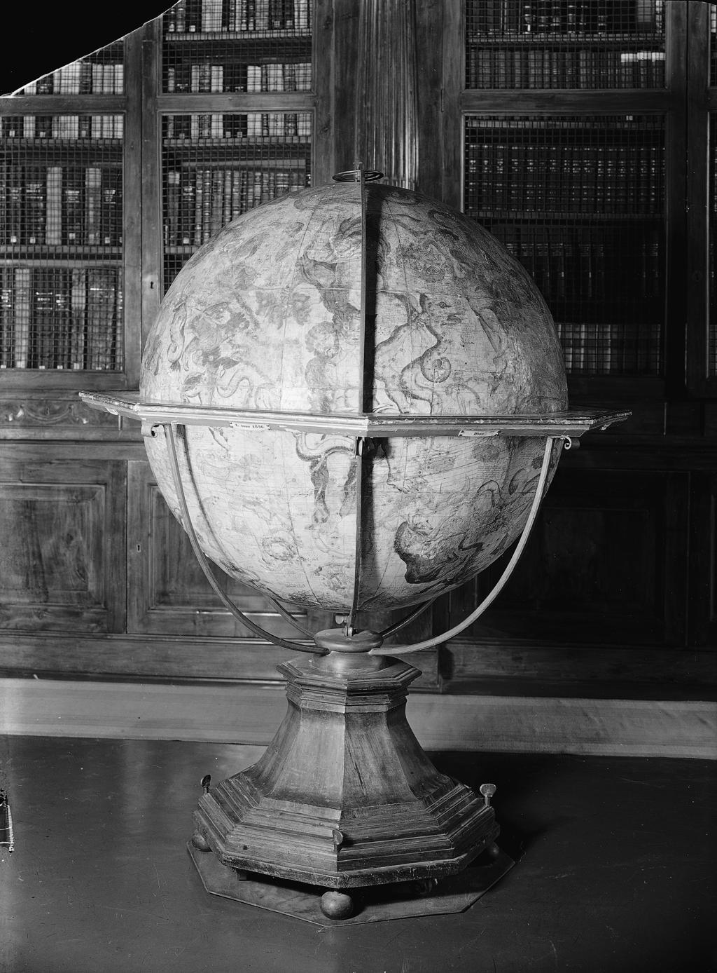 Globo Celeste Del Coronelli · Historify