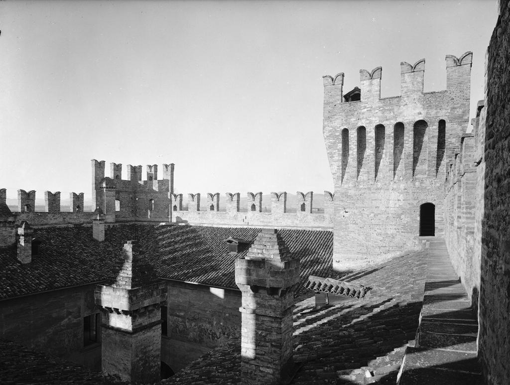 Castello Malpaga · Historify