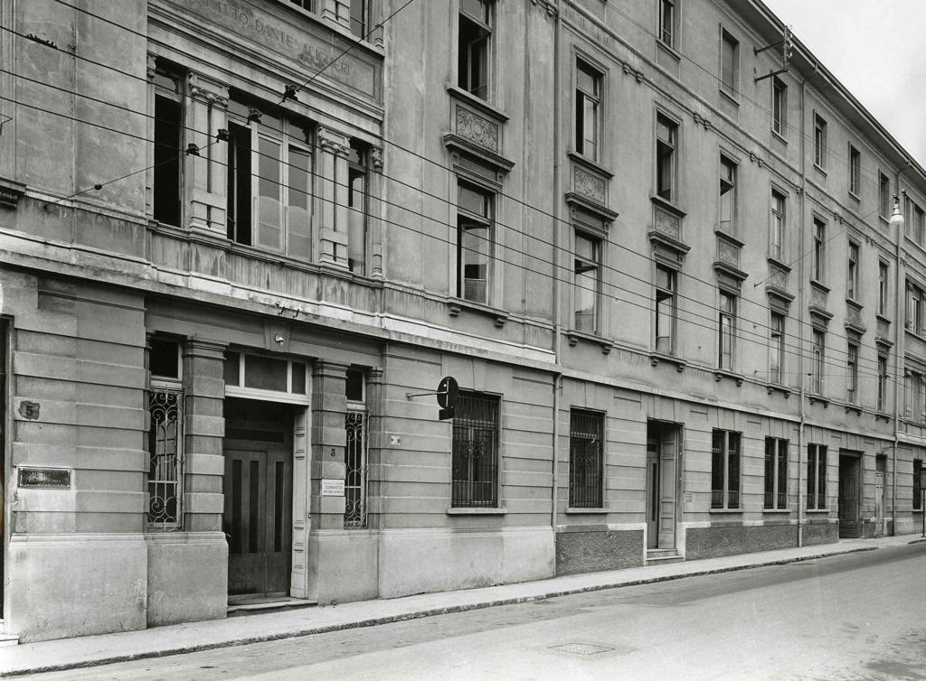 Edificio In Via Galliccioli · Historify
