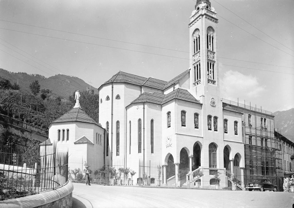 Esterno Chiesa · Historify