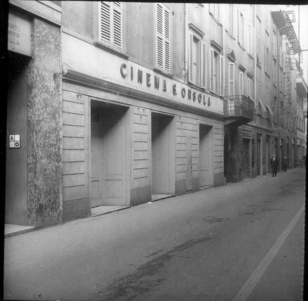 Cinema in Via S. Orsola · Historify