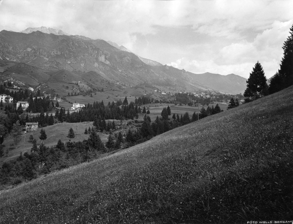Paesaggio Primaverile Alla Cantoniera Della Presolana · Historify