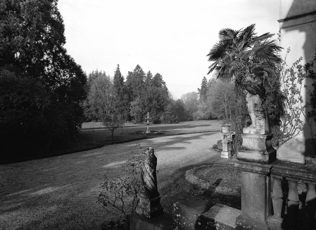 Statue, Giardino · Historify