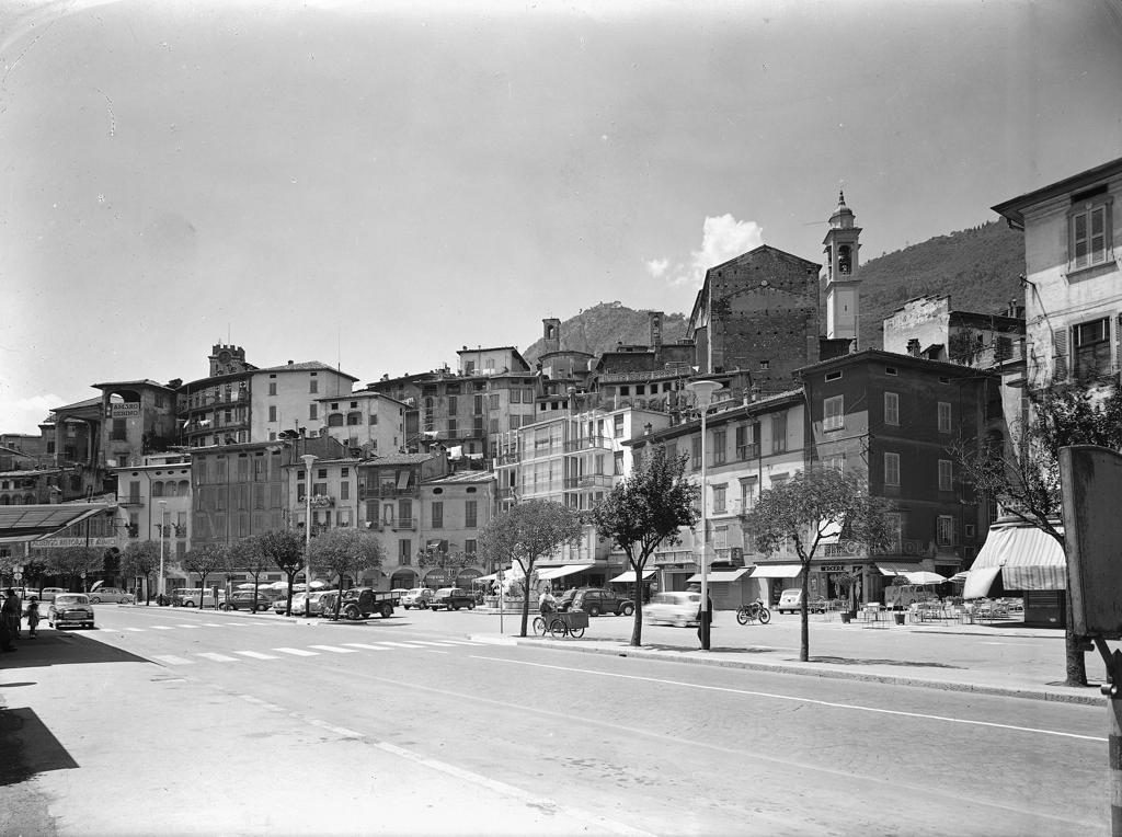 Lovere Centro · Historify