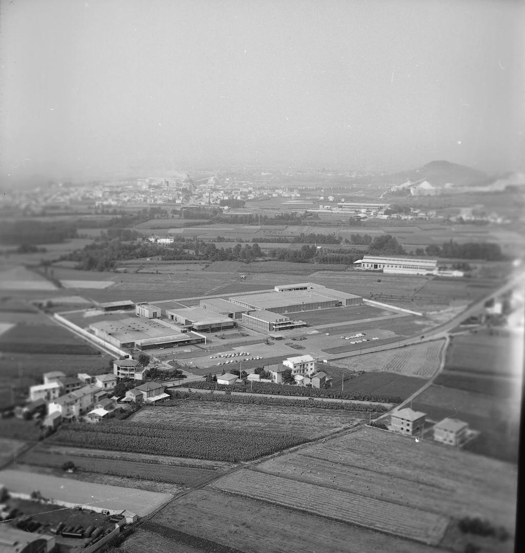 Vista sullo stabilimento IMEC · Historify