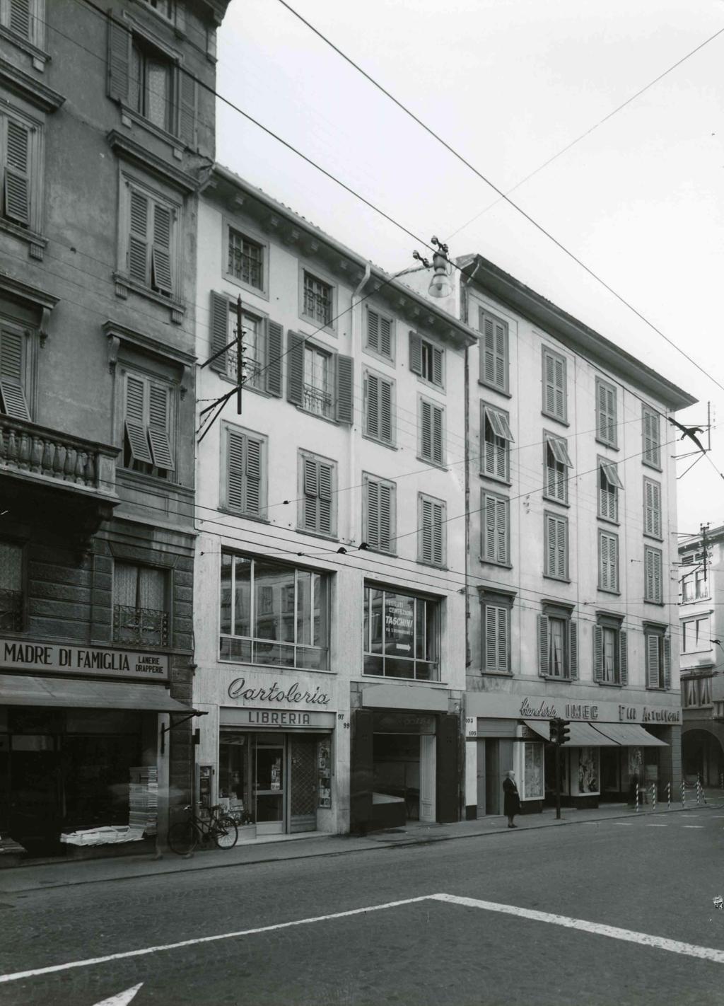 Negozi In Città · Historify