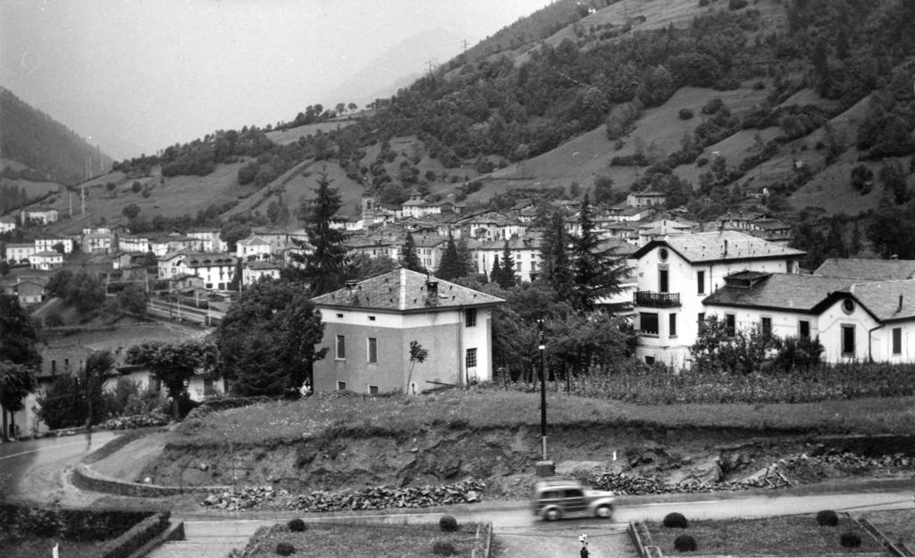 Viaggiando Per Le Strade Di Piazza Brembana · Historify