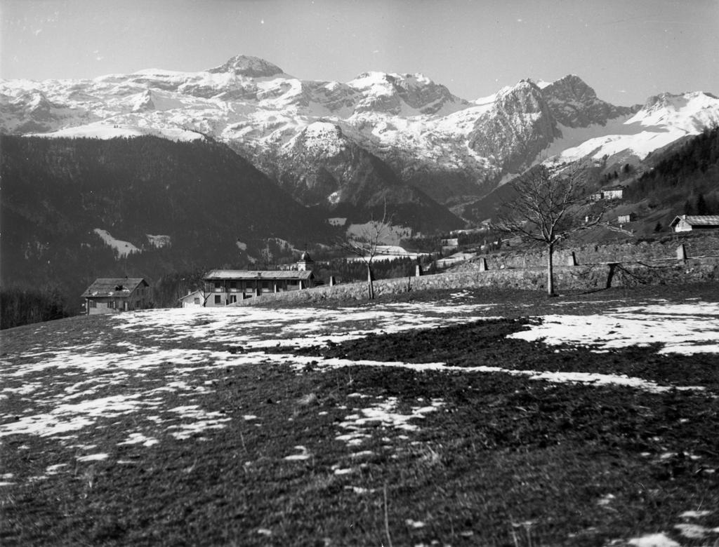 Paesaggio Primaverile Alla Cantoniera Della Presolana · Historify