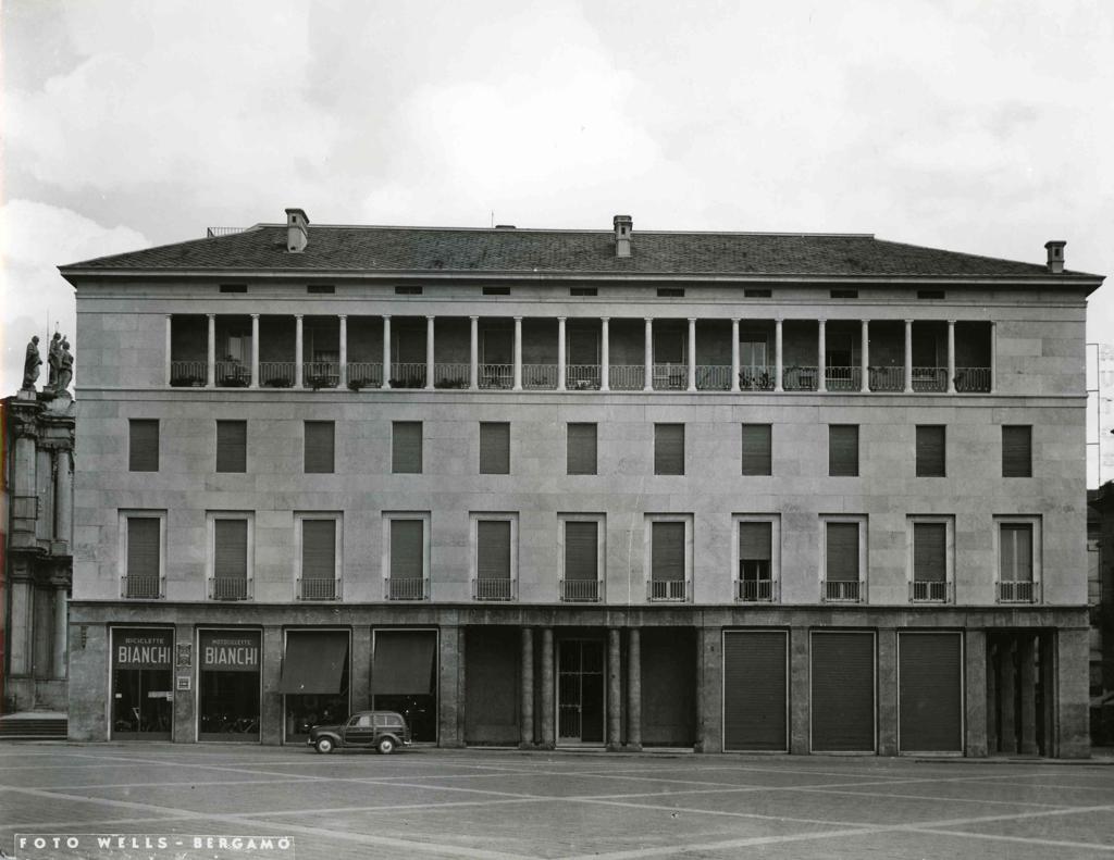 Piazza Della Libertà · Historify