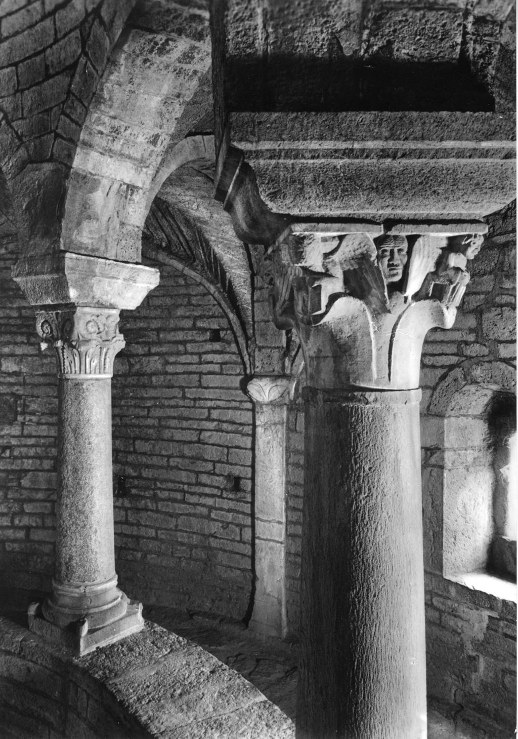 Particolare Della Rotonda Di San Tomè Di Almenno San Bartolomeo · Historify