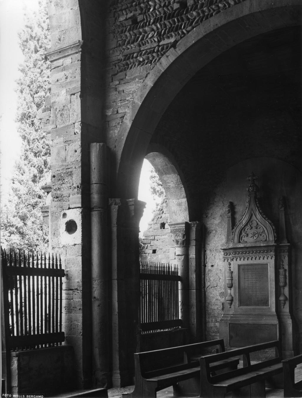 Particolare della basilica · Historify