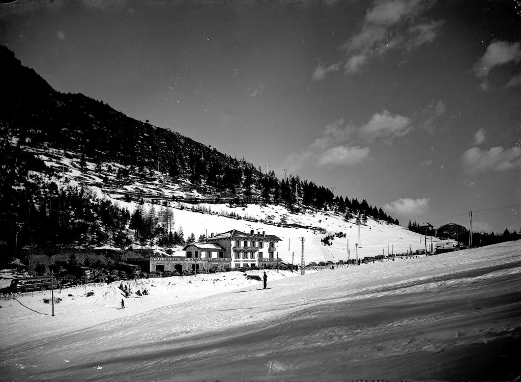 “Grand Hotel Restaurant Manarini” · Historify