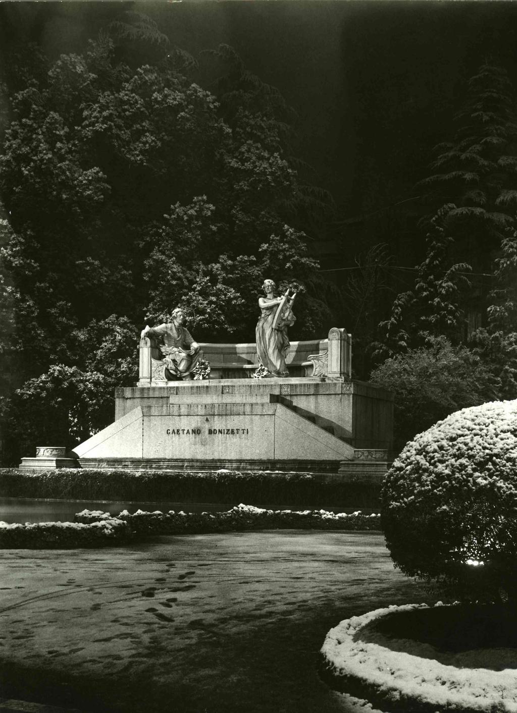 Monumento A Gaetano Donizetti · Historify
