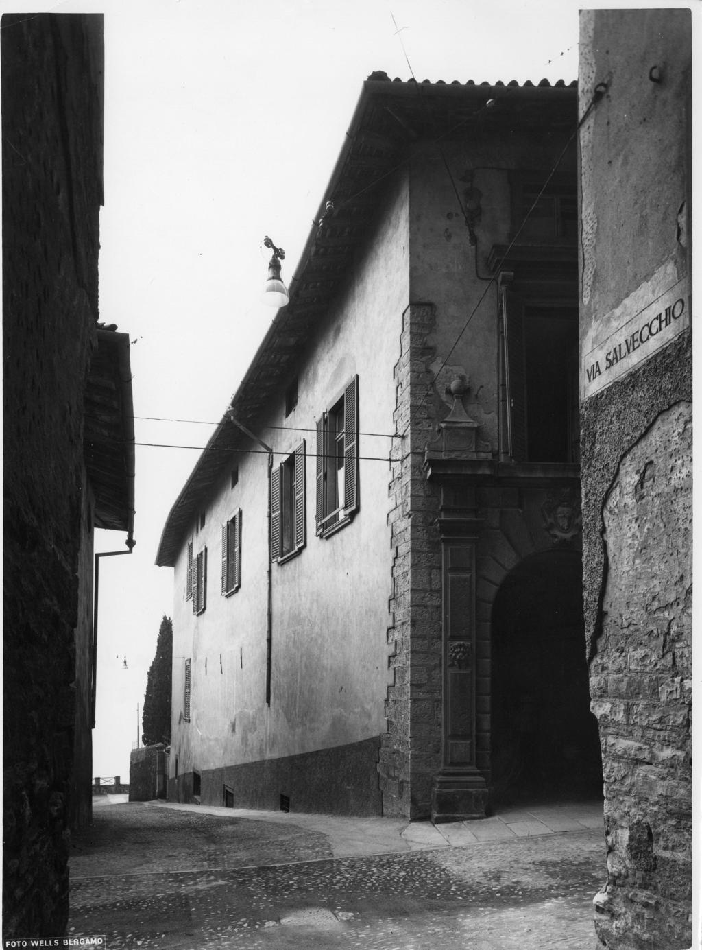 Via Salvecchio, angolo con via Arena · Historify