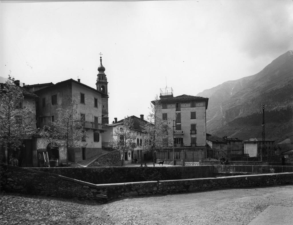 Centro Storico Ardesio · Historify
