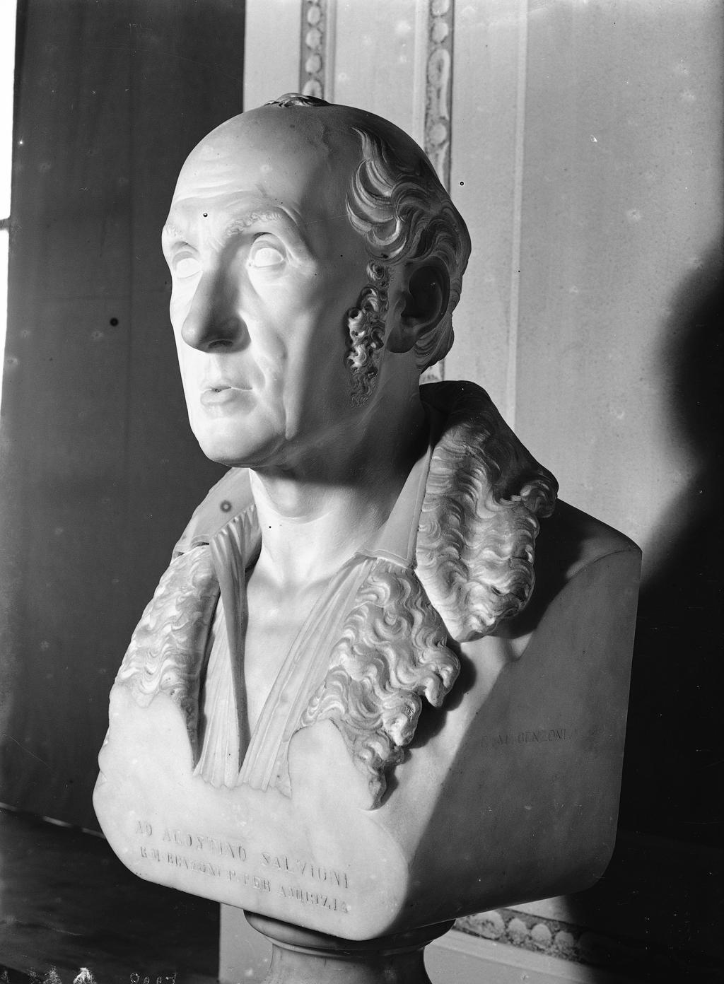 Busto · Historify