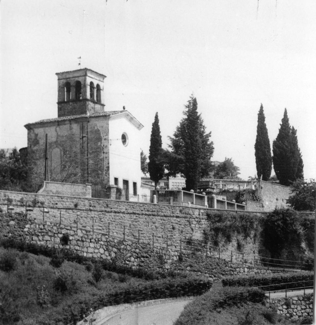 Vista Sulla Chiesa Di Castro · Historify