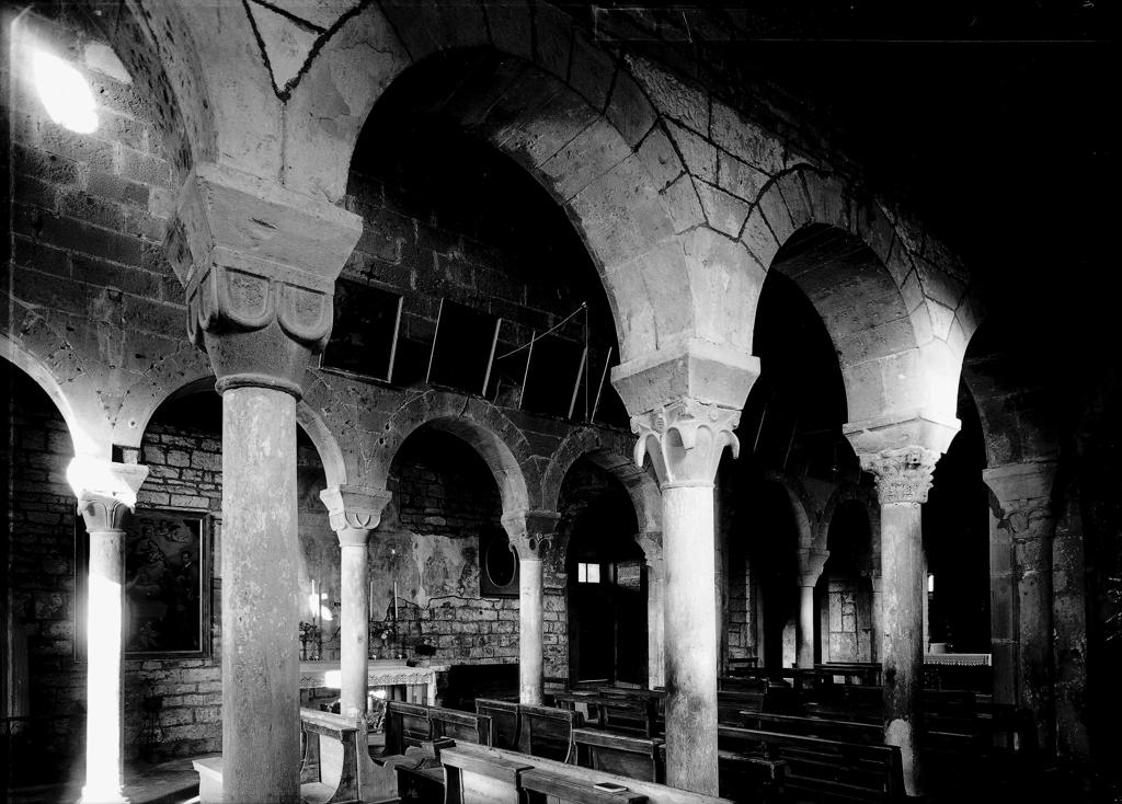 Interno Chiesa · Historify