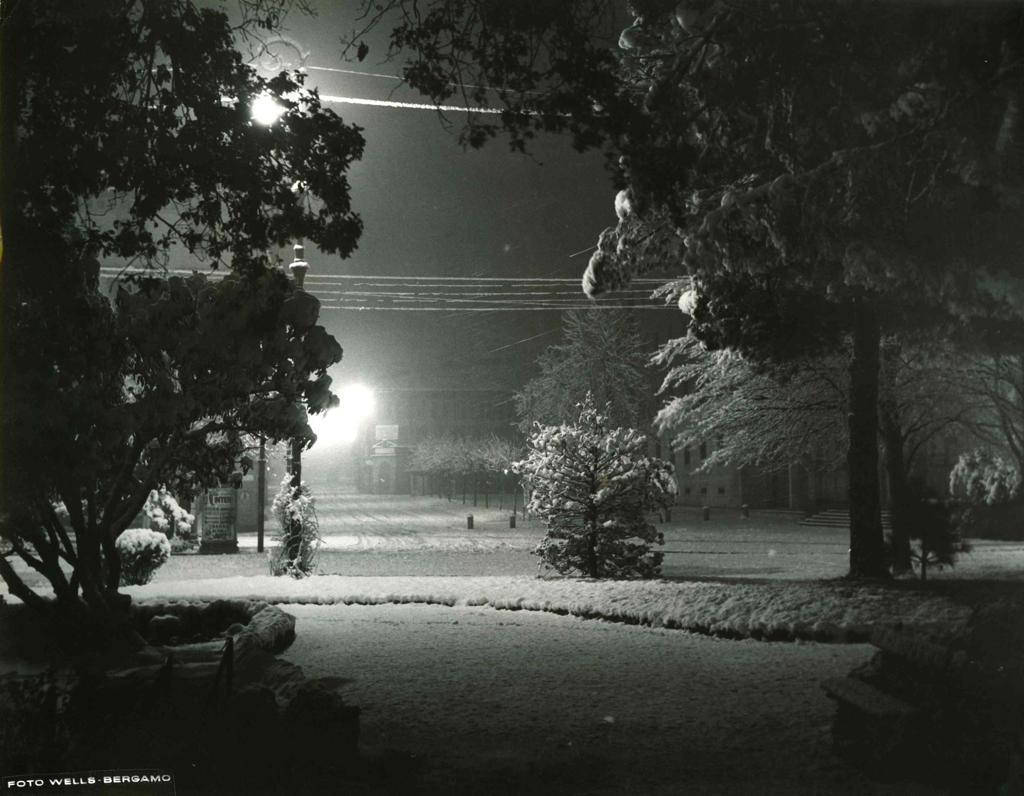 Largo Belotti Sotto La Neve · Historify