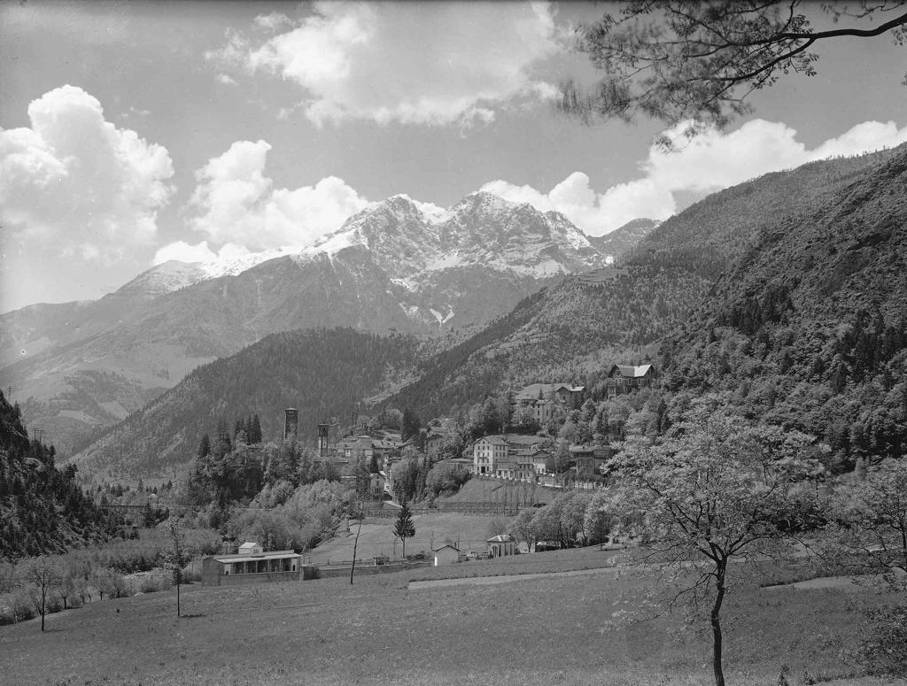 Montagne · Historify
