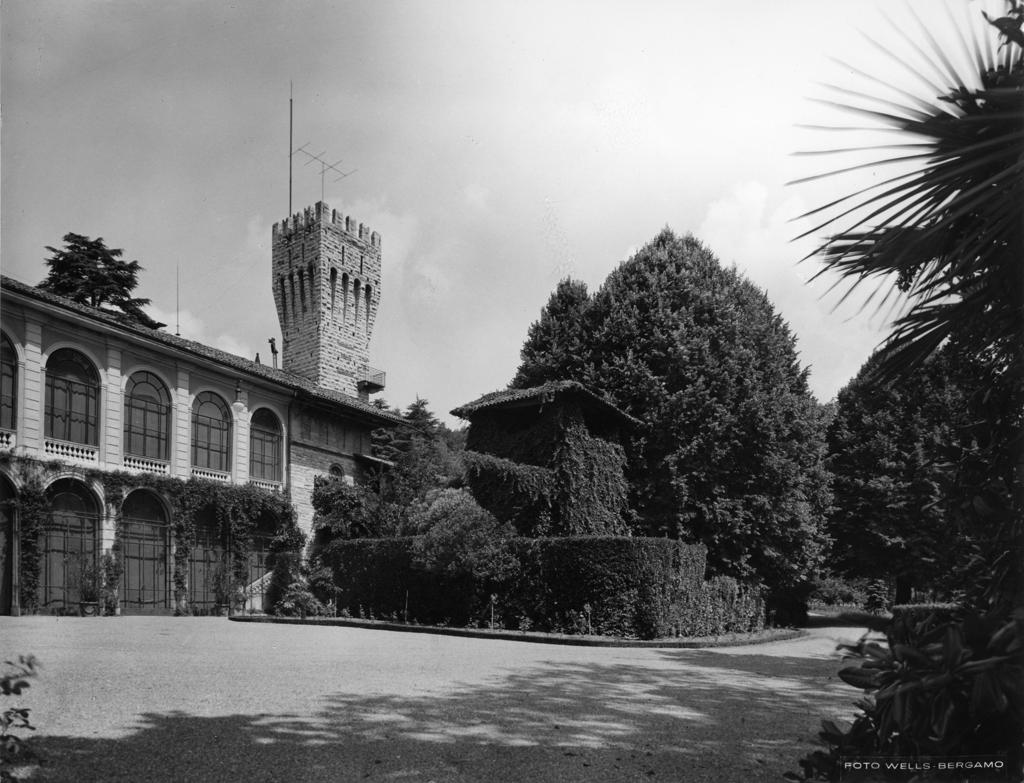 Villa Suardi · Historify