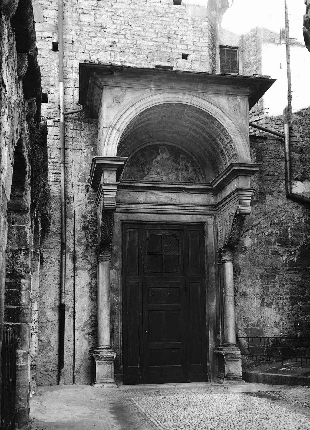 Portone · Historify