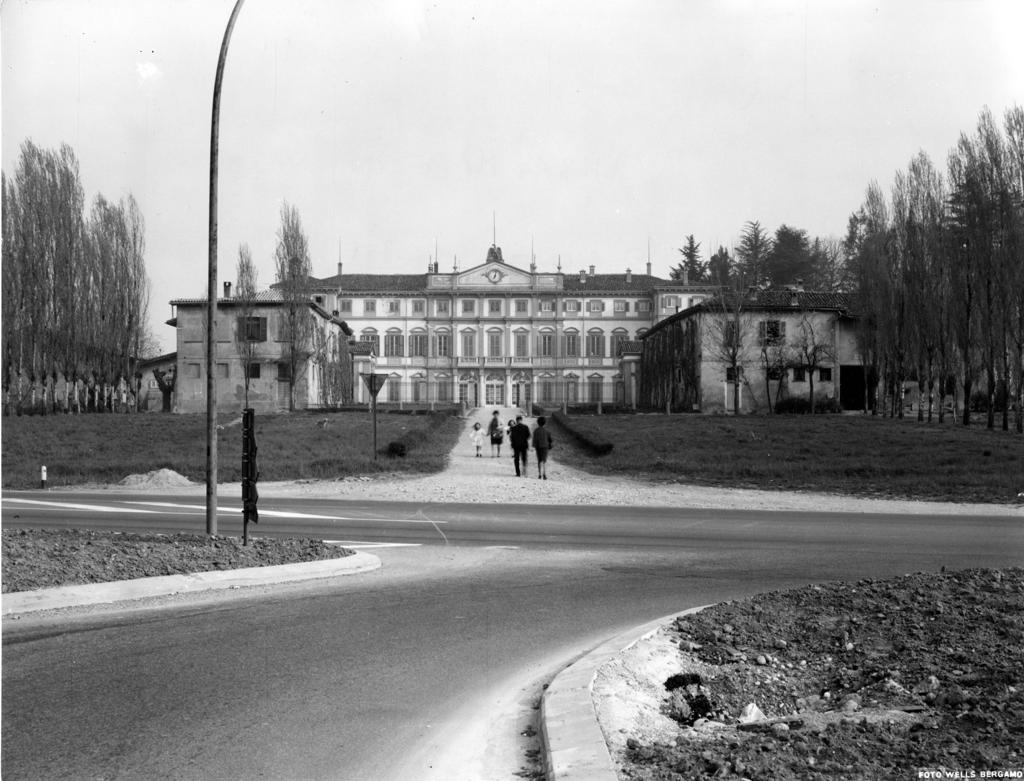 Villa Mapelli Mozzi, Ponte San Pietro · Historify