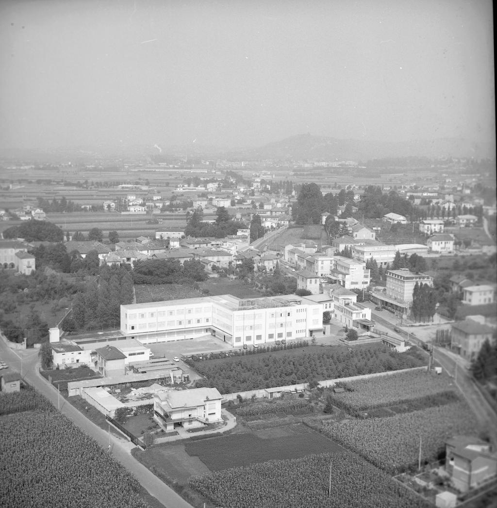 Vista su IMEC Biancheria · Historify