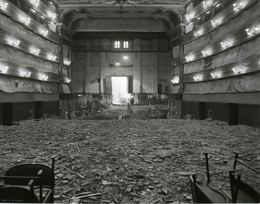 Lavori Sala, Teatro Donizetti · Historify