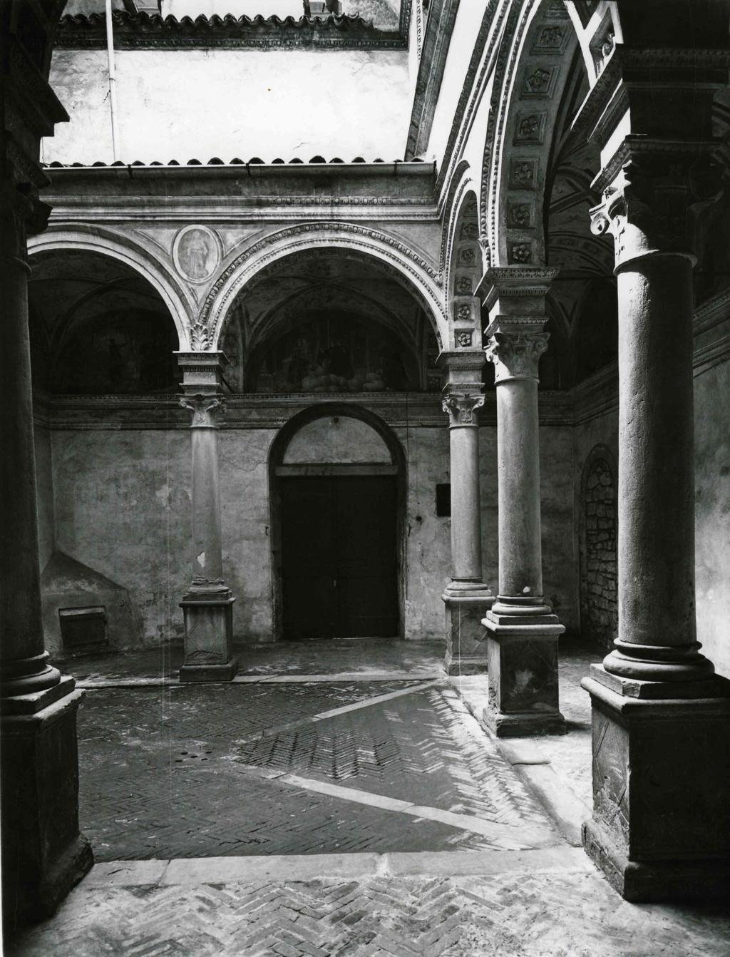 Chiostro, Monastero Di San Benedetto · Historify