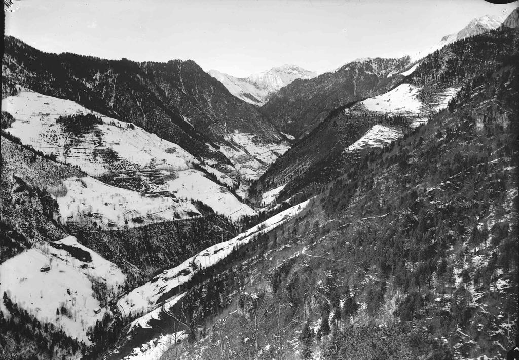 Montagne · Historify