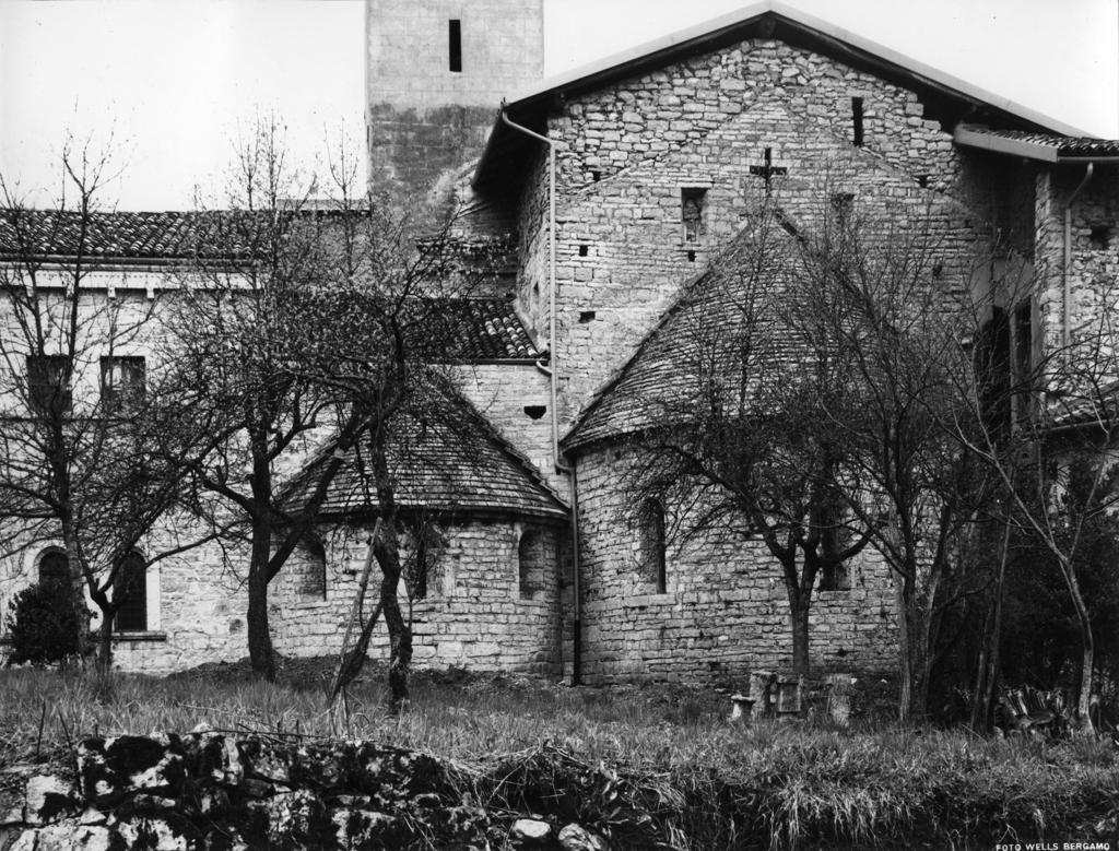 Abbazia di San Benedetto in Vallalta · Historify