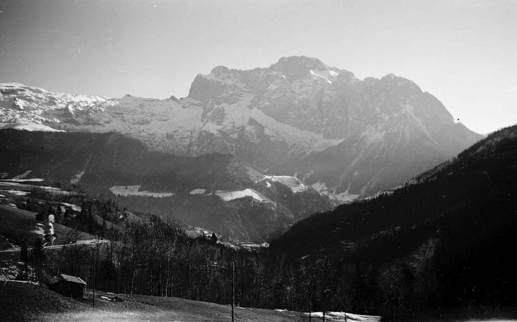 Montagne innevate · Historify