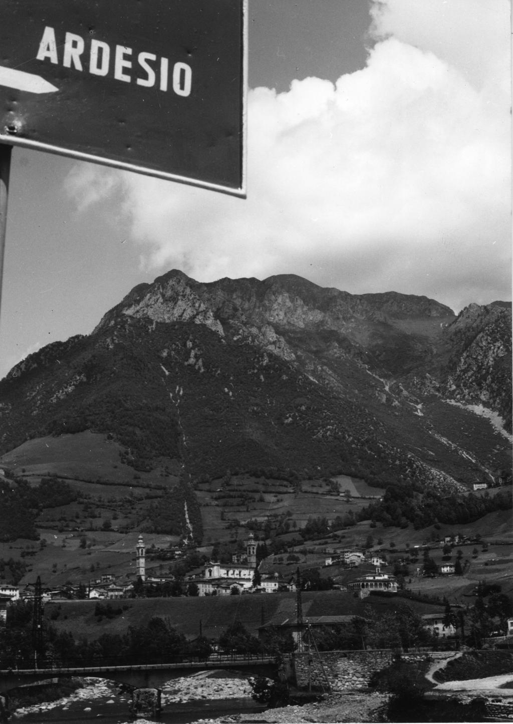 Veduta Di Valcanale Ardesio · Historify
