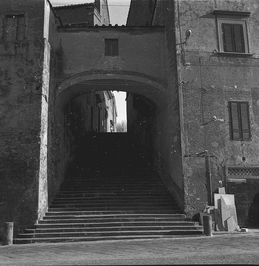Scalinata · Historify