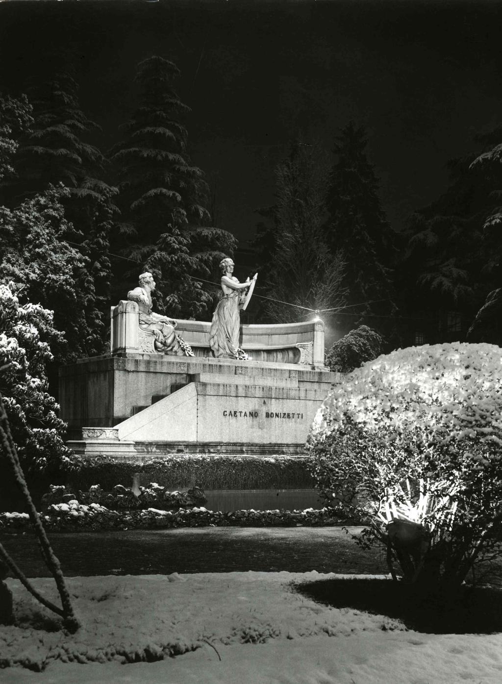 Monumento A Gaetano Donizetti In Notturna · Historify