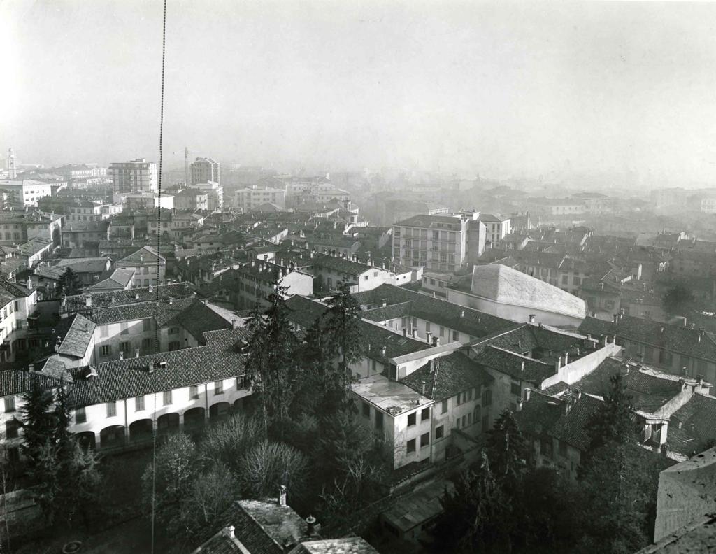 Vista Dall'Alto · Historify