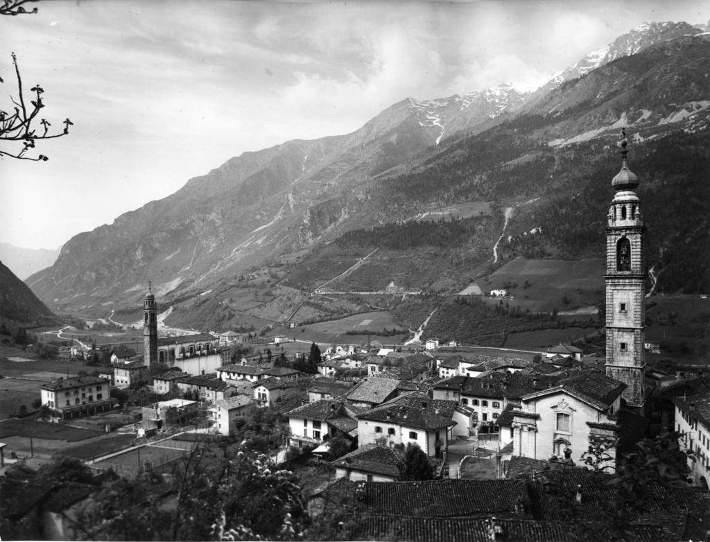 Veduta Dall'Alto Di Ardesio · Historify