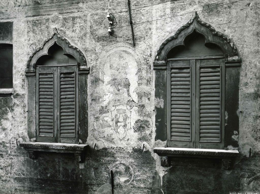 Dettagli, Casa Bottani · Historify