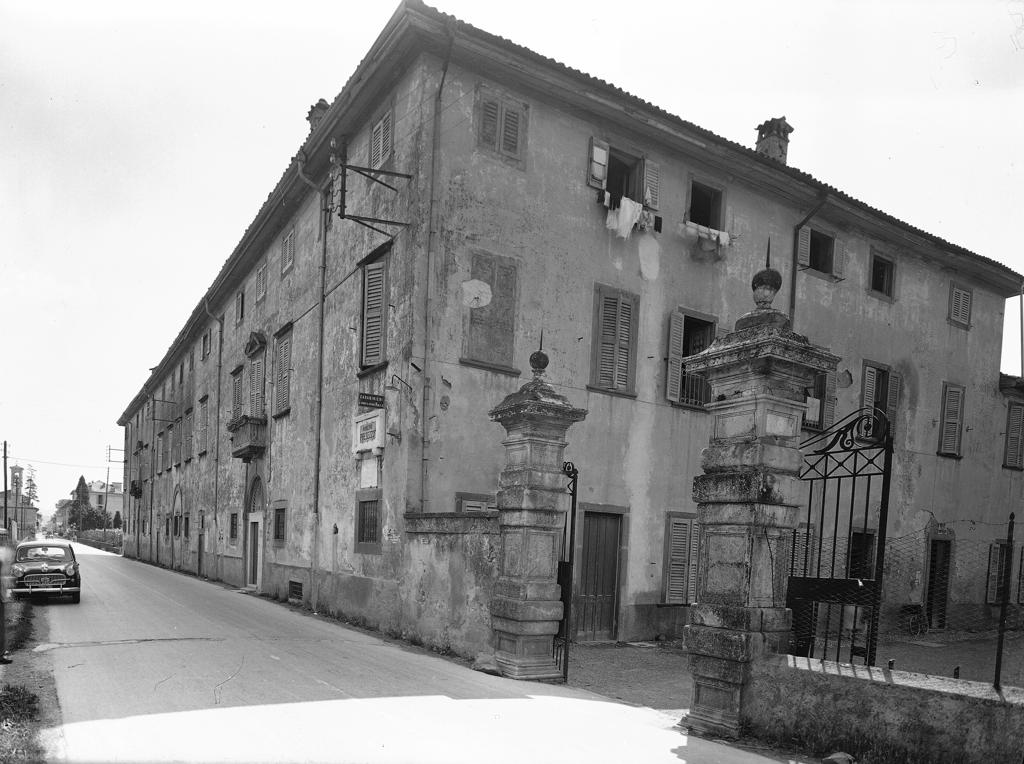 Palazzo Furietti-Carrara · Historify