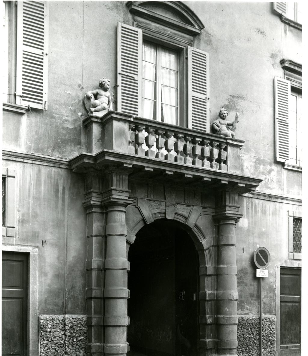Piazza Reginaldo Giuliani · Historify