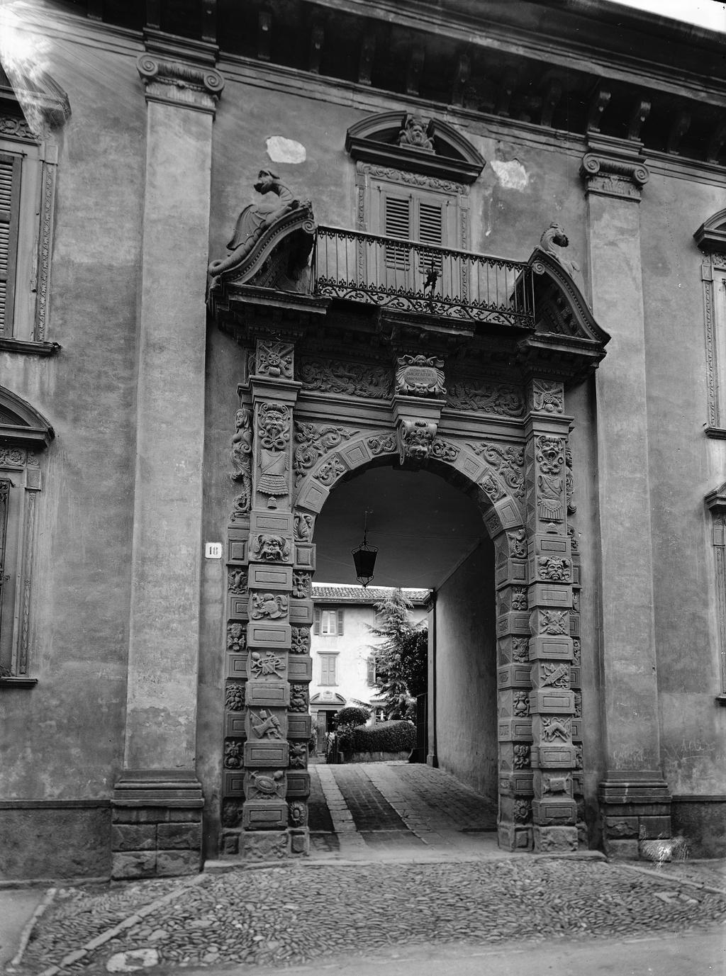Ingresso Palazzo Giovanelli · Historify