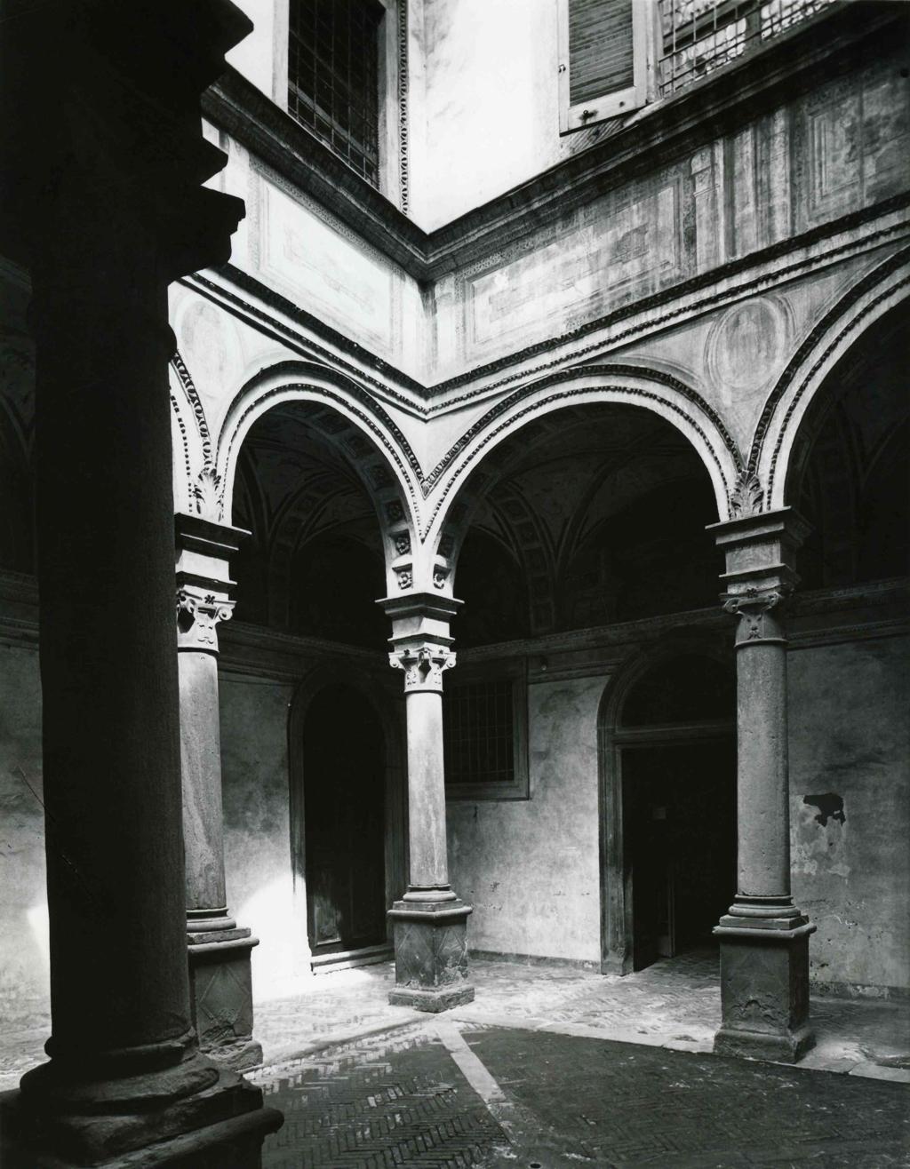 Chiostro Monastero Di S. Benedetto · Historify