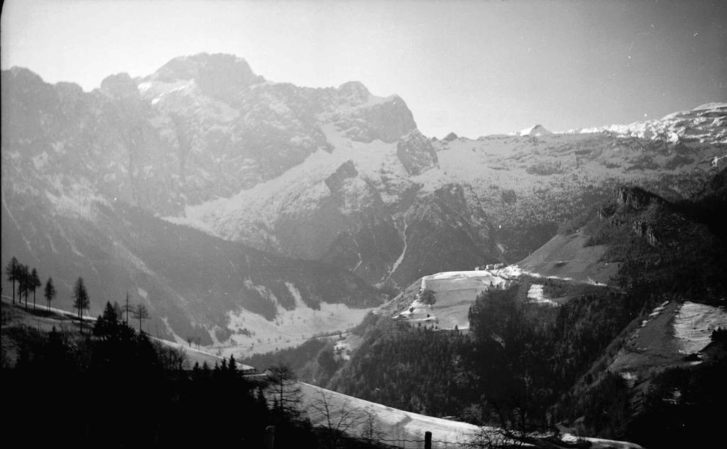 Montagne Innevate · Historify