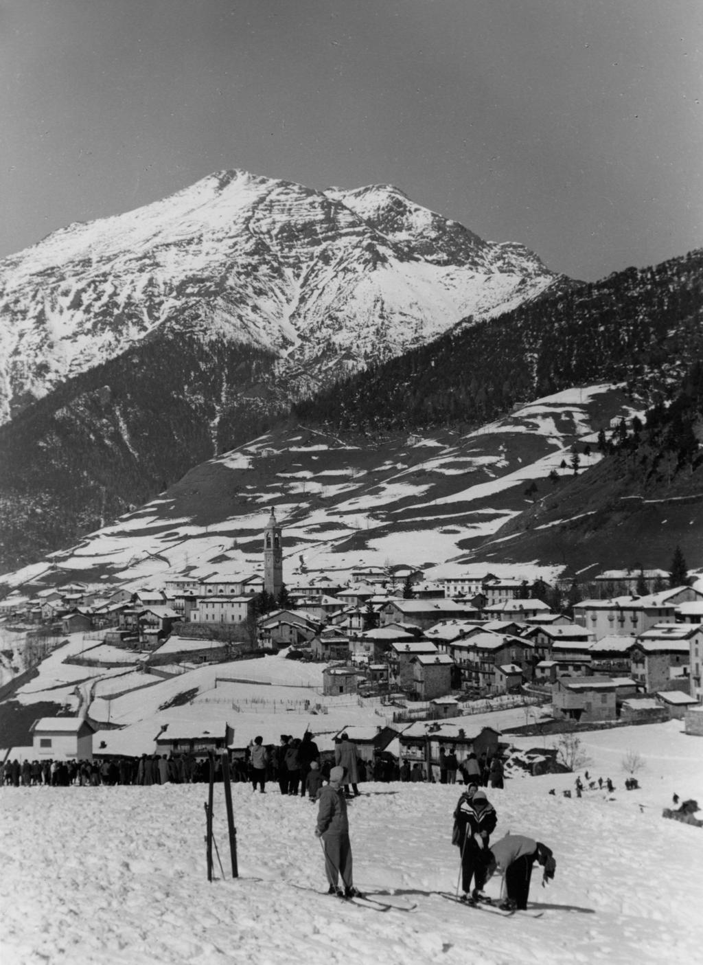 Piazzale Di Neve · Historify