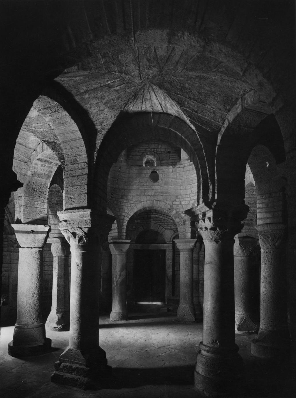 Particolare Della Rotonda Di San Tomè Di Almenno San Bartolomeo · Historify