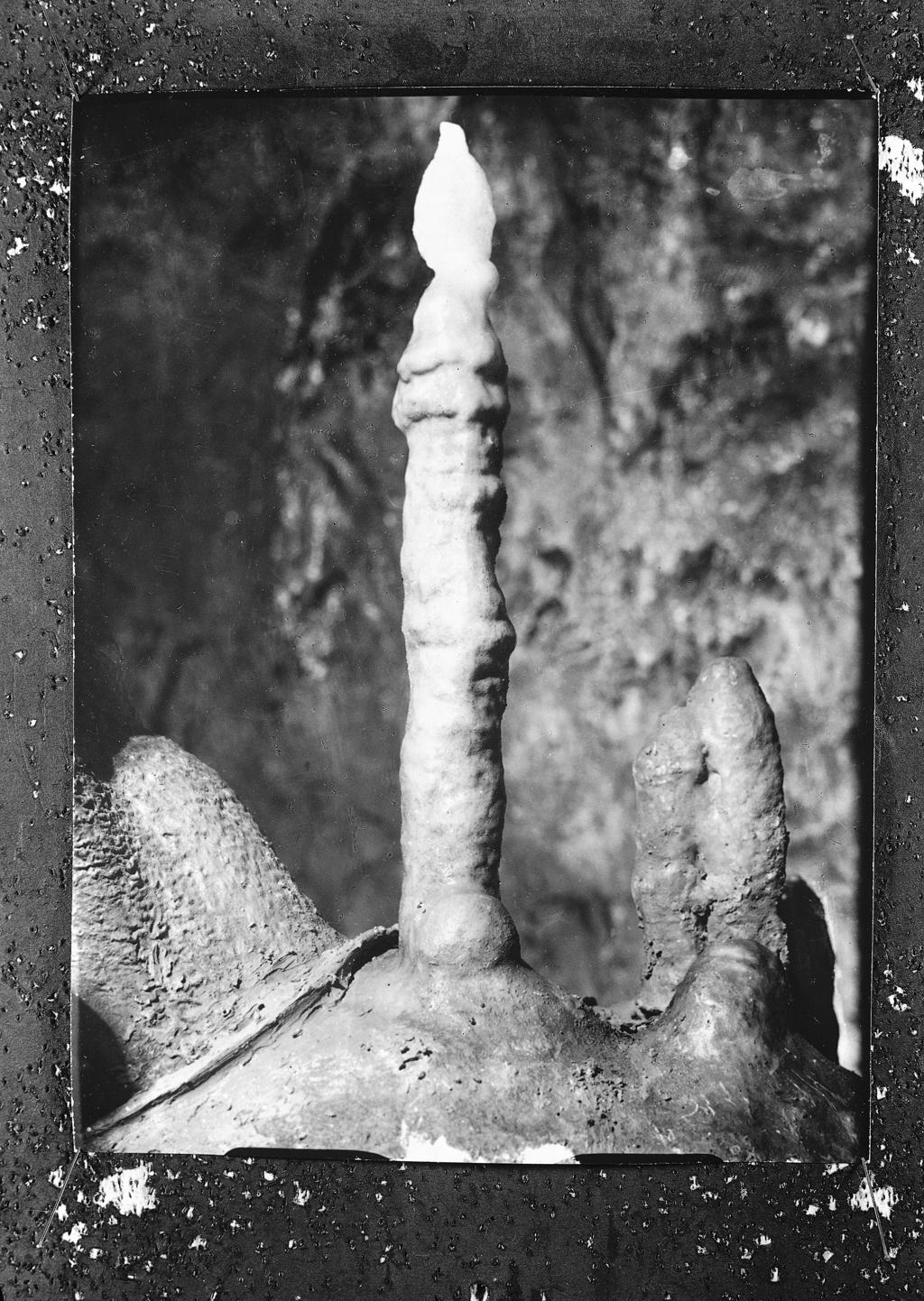 Stalagmite Grotte Delle Meraviglie · Historify