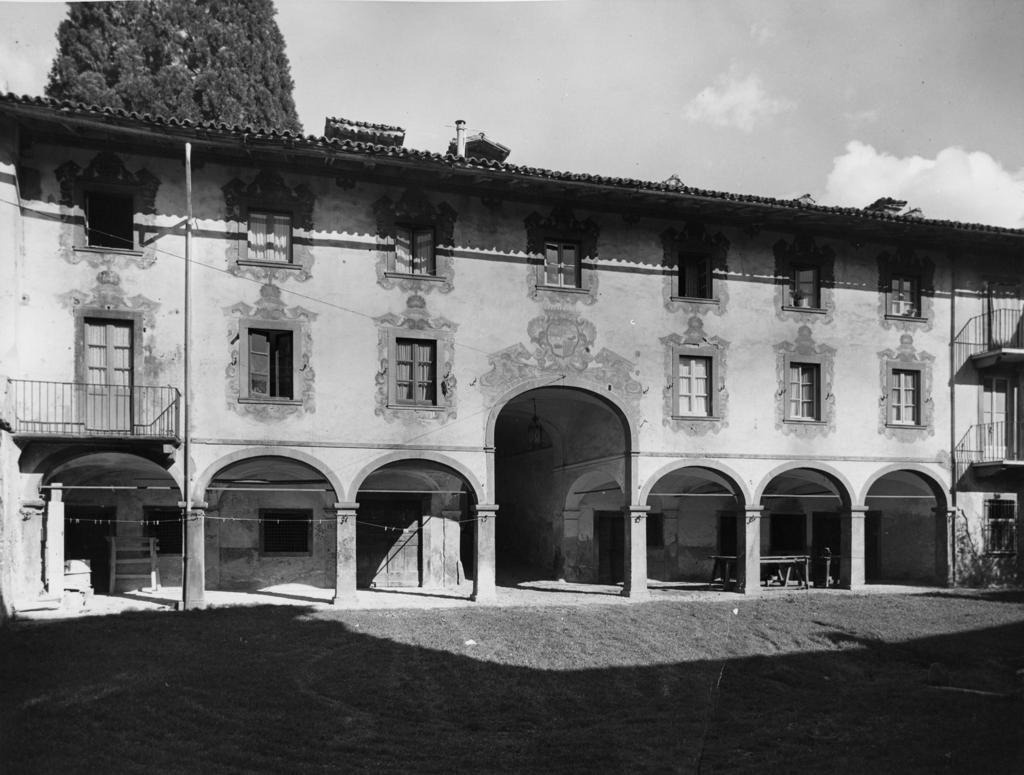 Edifici Del Palazzo Giudici · Historify