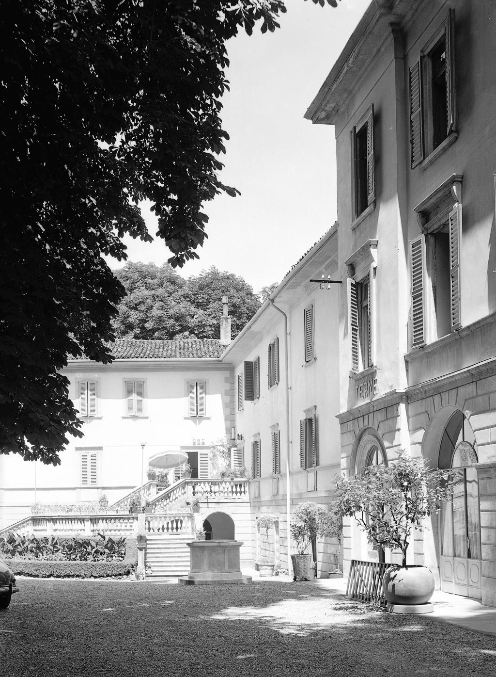 Cortile delle Terme · Historify