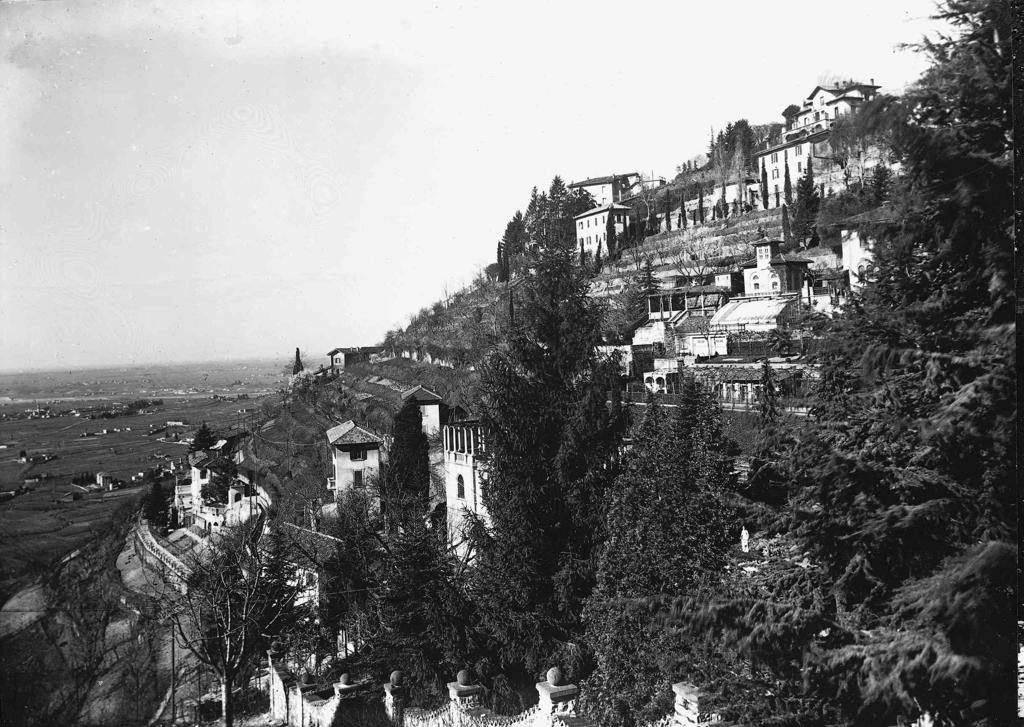 Abitazioni Sui Colli · Historify
